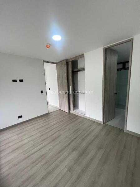 Modern 1BR Apartment with Private 20m² Terrace in La Montaña - 9