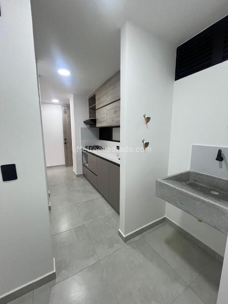 Modern 1BR Apartment with Private 20m² Terrace in La Montaña - 4