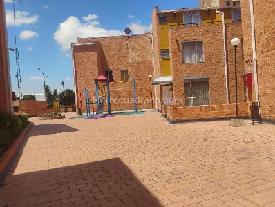 Casa en venta en Pradera Norte, Bogotá · foto 3 de 17