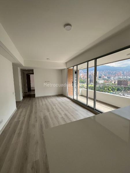 Apartamento nuevo de 3 Alcobas en Ciudad del Río con acabados de lujo - 3