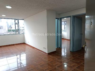 Apartamento de 2 alcobas en venta en Corferias, Bogotá, 78 m² · foto 2 de 13