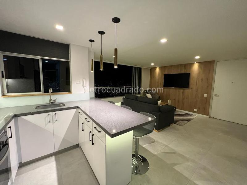 Stunning 2BR Apartment with City View in El Poblado - 2