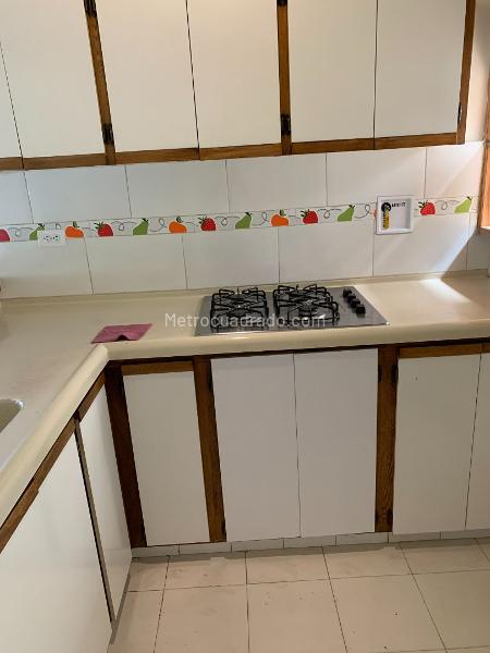 4BR House (2nd Floor) in Calasanz Nororiente Unit - 3