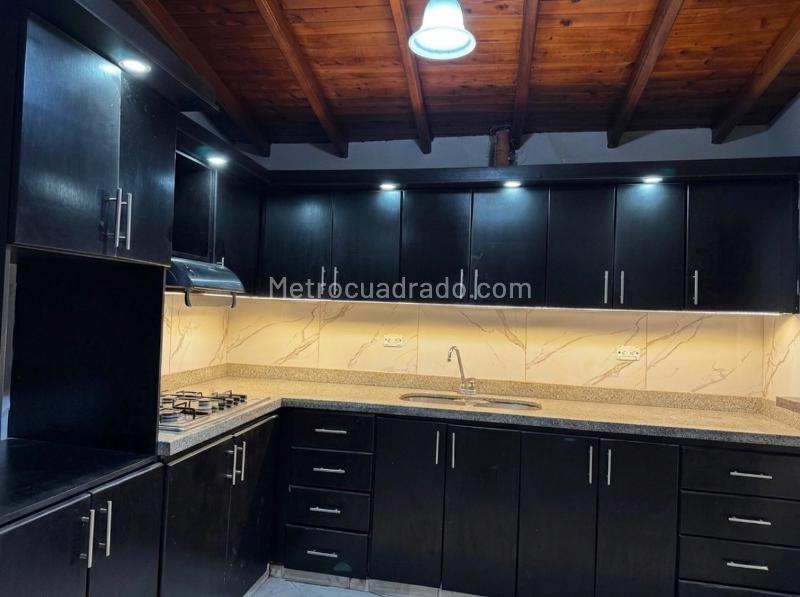 Casa Amplia de 5 Alcobas en La Candelaria - 6