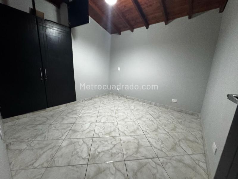 Casa Amplia de 5 Alcobas en La Candelaria - 9