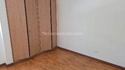 Casa de 4 alcobas en venta en Santa Ana Occidental, Bogotá, 180 m² · foto 14 de 17