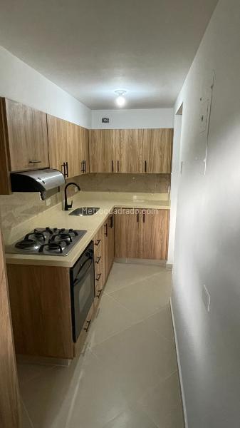 Remodeled 4BR Apartment for Rent in Suramérica, Itagüí - 5