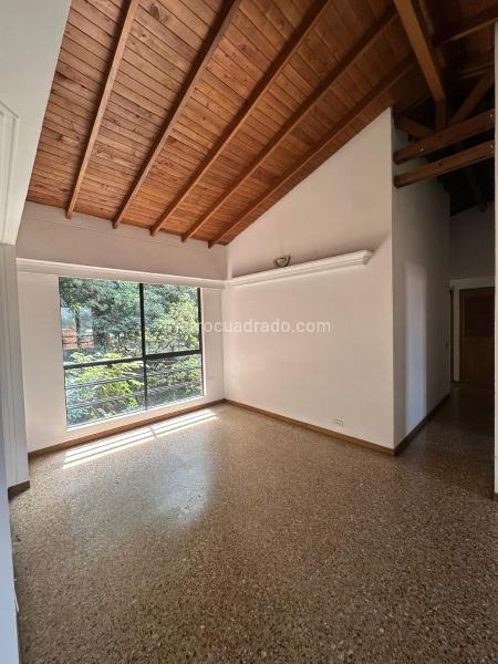 Apartamento de 4 Alcobas en Arriendo en El Poblado (San Diego) (90 m²) - 2
