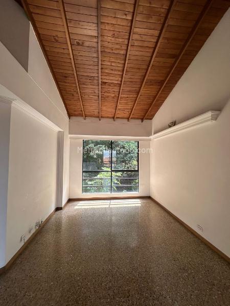 Apartamento de 4 Alcobas en Arriendo en El Poblado (San Diego) (90 m²) - 3