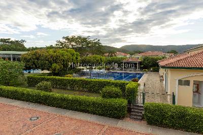 Casa de 4 alcobas en arriendo en Quintas Del Remanso, Girardot, 255 m² · foto 2 de 10