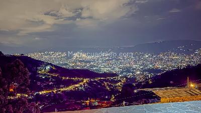 Casa de 4 alcobas en venta en Belen, Medellín, 650 m² · foto 20 de 20