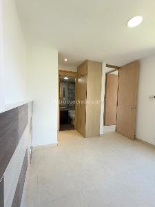 Apartamento de 3 alcobas en venta en Urbanización La Vida Es Bella, Bello, 66 m² · foto 4 de 11