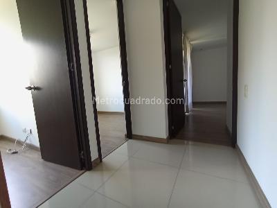 Apartamento de 3 alcobas en arriendo en Altos Del Poblado, Medellín, 90 m² · foto 9 de 20