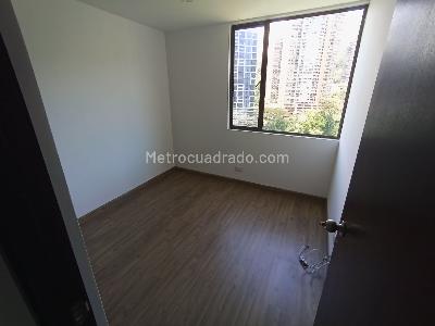 Apartamento de 3 alcobas en arriendo en Altos Del Poblado, Medellín, 90 m² · foto 10 de 20