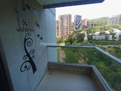 Apartamento de 3 alcobas en arriendo en Altos Del Poblado, Medellín, 90 m² · foto 13 de 20