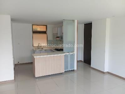 Apartamento de 3 alcobas en arriendo en Altos Del Poblado, Medellín, 90 m² · foto 3 de 20
