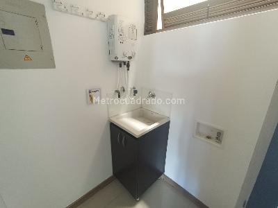 Apartamento de 3 alcobas en arriendo en Altos Del Poblado, Medellín, 90 m² · foto 7 de 20
