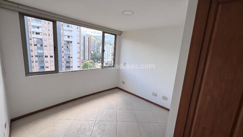 Cozy 3BR Apartment in Aves María (Torre Sinsonte) - 5
