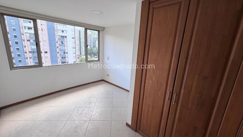 Cozy 3BR Apartment in Aves María (Torre Sinsonte) - 7