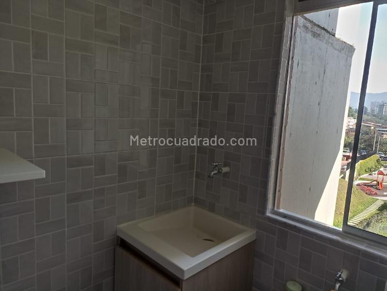 Apartamento Amoblado de 3 Habitaciones en Conjunto Natal - 5