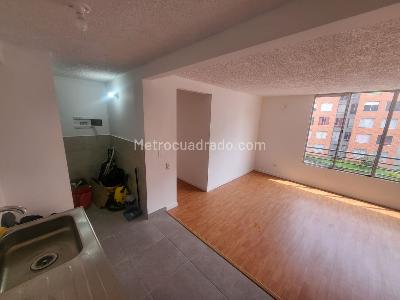 Apartamento de 3 alcobas en venta en Ciudad Verde, Soacha, 51 m² · foto 3 de 17
