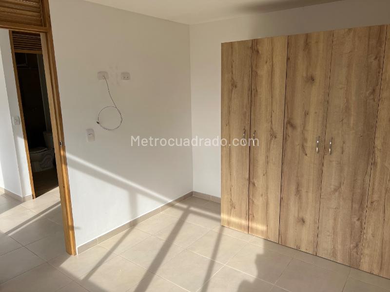 1BR Apartment with Office/Studio Area in Porvenir - 3