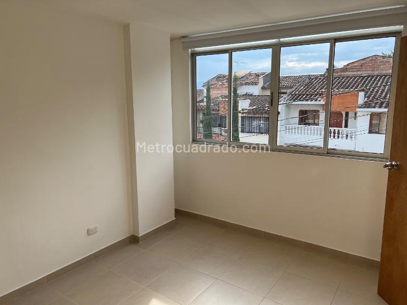 1BR Apartment with Office/Studio Area in Porvenir - 6