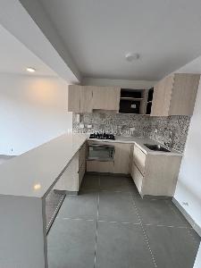 Apartamento de 1 alcoba en venta en Lagos De Torca Norte, Bogotá, 45 m² · foto 2 de 10