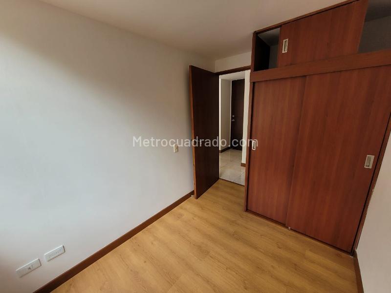 3BR Apartment with Terrace in Loma del Indio (El Poblado) - 3