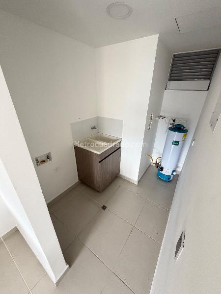 3BR Apartment for Rent in Loma de los Mesa, Envigado - 4