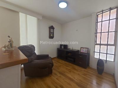 Apartamento de 3 alcobas en venta en Belen Loma De Los Bernal, Medellín, 120 m² · foto 4 de 14