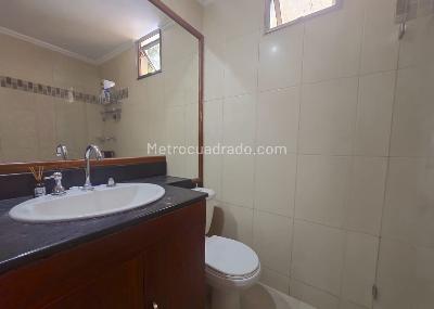 Apartamento de 3 alcobas en venta en Belen Loma De Los Bernal, Medellín, 120 m² · foto 9 de 14
