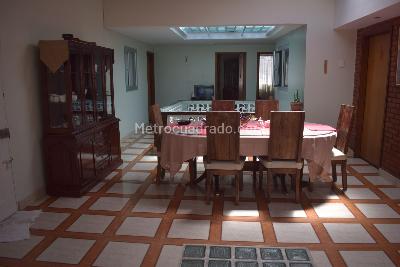 Casa de 5 alcobas en venta en San Isidro, Bogotá, 350 m² · foto 16 de 19
