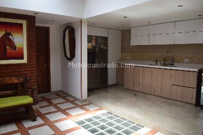 Casa de 5 alcobas en venta en San Isidro, Bogotá, 350 m² · foto 7 de 19