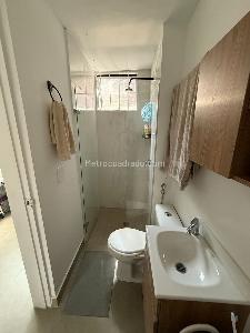 Apartamento de 3 alcobas en arriendo en El Poblado Santa Maria De Los Angeles, Medellín, 190 m² · foto 17 de 20