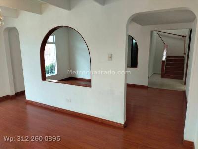 Casa en venta en Mandalay, Bogotá · foto 4 de 20