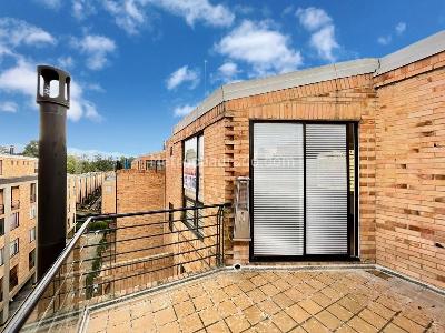 Casa en venta en Parque Lagartos, Bogotá · foto 3 de 18