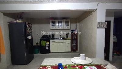 Casa de 5 alcobas en venta en Versalles, Ibagué, 204 m² · foto 13 de 18