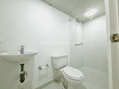 Casa de 5 alcobas en venta en Los Andes Barrios Unidos, Bogotá, 360 m² · foto 13 de 17
