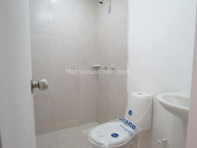 Casa de 5 alcobas en venta en Los Andes Barrios Unidos, Bogotá, 360 m² · foto 14 de 17