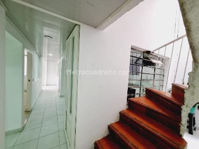 Casa de 5 alcobas en venta en Los Andes Barrios Unidos, Bogotá, 360 m² · foto 5 de 17