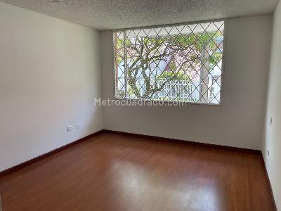 Apartamento de 2 alcobas en venta en El Contador Usaquen, Bogotá, 78 m² · foto 10 de 13