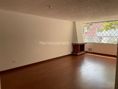 Apartamento de 2 alcobas en venta en El Contador Usaquen, Bogotá, 78 m² · foto 3 de 13