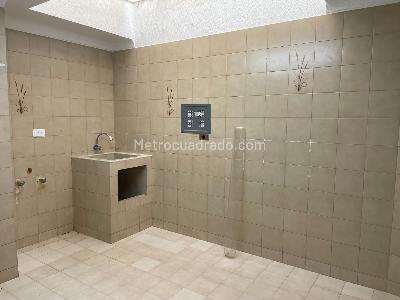 Apartamento de 2 alcobas en venta en El Contador Usaquen, Bogotá, 78 m² · foto 6 de 13