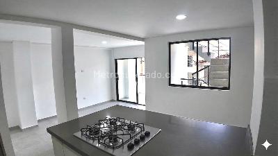 Apartamento de 3 alcobas en venta en Cabañas Bello, Bello, 100 m² · foto 5 de 16