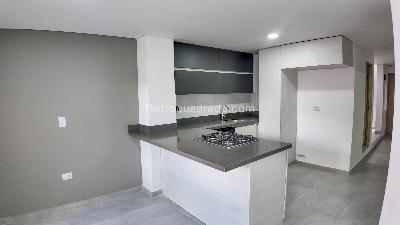 Apartamento de 3 alcobas en venta en Cabañas Bello, Bello, 100 m² · foto 2 de 16