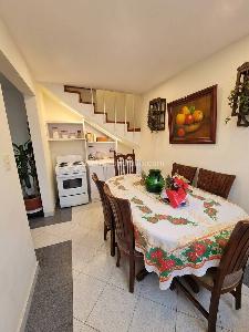 Casa de 5 alcobas en venta en Quinta Paredes, Bogotá, 257 m² · foto 8 de 17