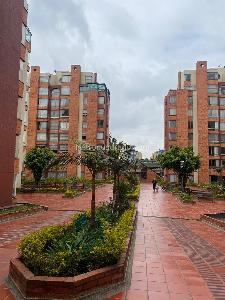 Apartamento de 3 alcobas en venta en Ciudad Salitre Nor Oriental, Bogotá, 84 m² · foto 3 de 20