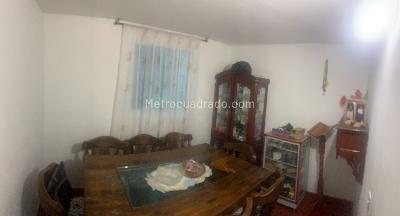 Casa de 4 alcobas en venta en La Aurora Ii, Bogotá, 78 m² · foto 2 de 15