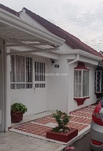 Casa de 2 alcobas en venta en Bosques De Abajam, Villavicencio, 70 m² · foto 2 de 10